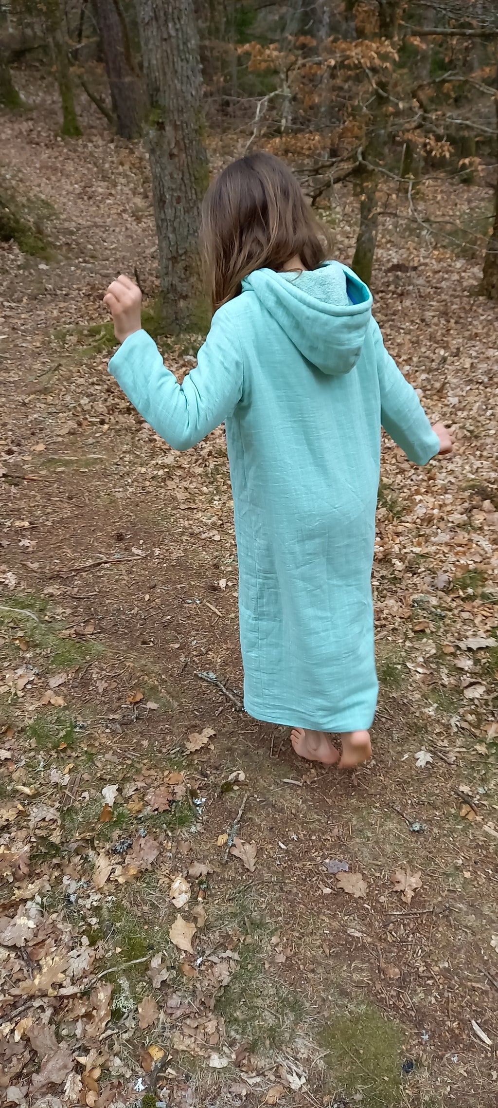 Hugo kids jallâba back view showing Indian cotton fabric detail
