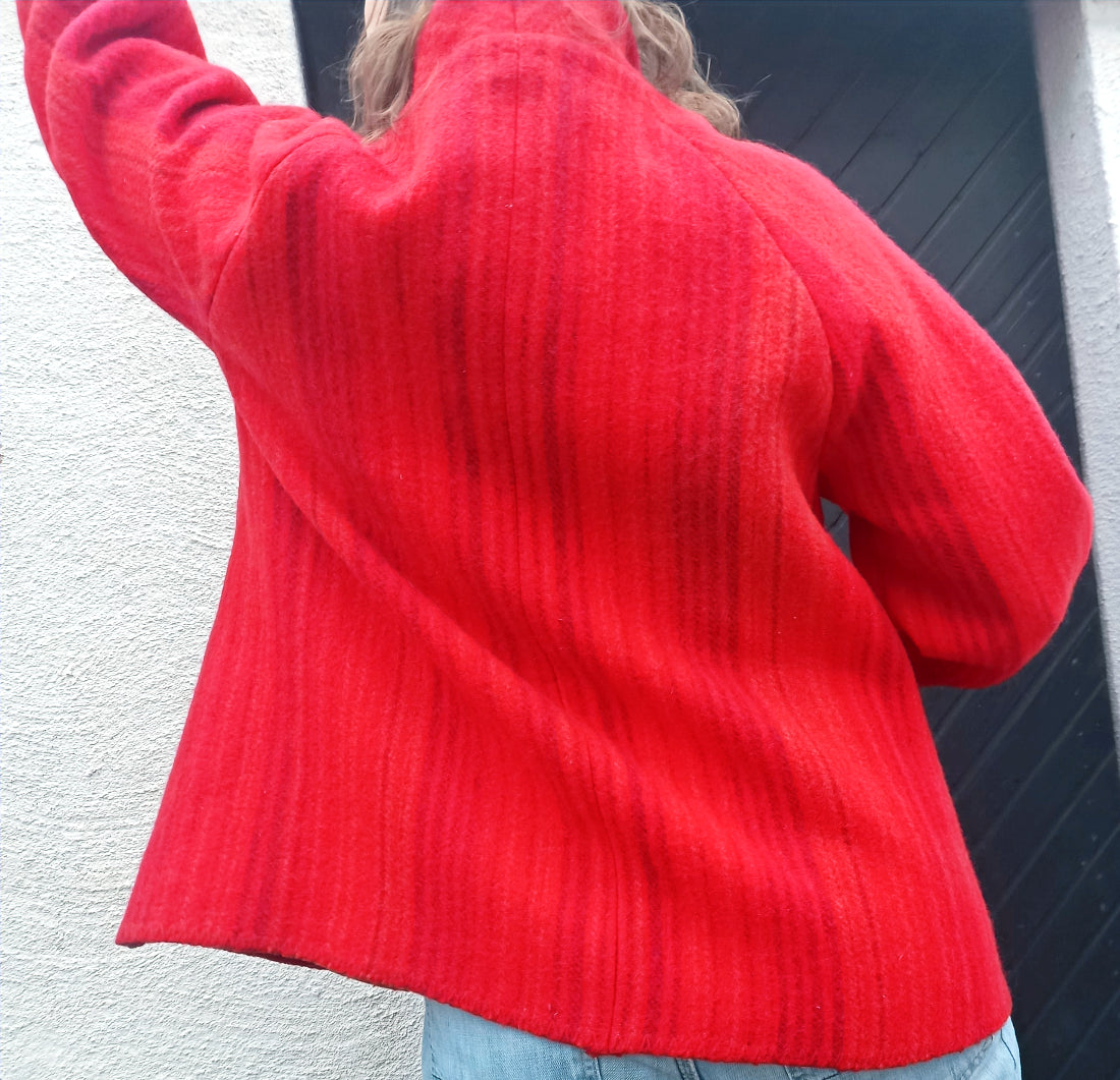 Red Viola Gråsten jacket detail of vintage Tidstrand blanket pattern and construction
Back view