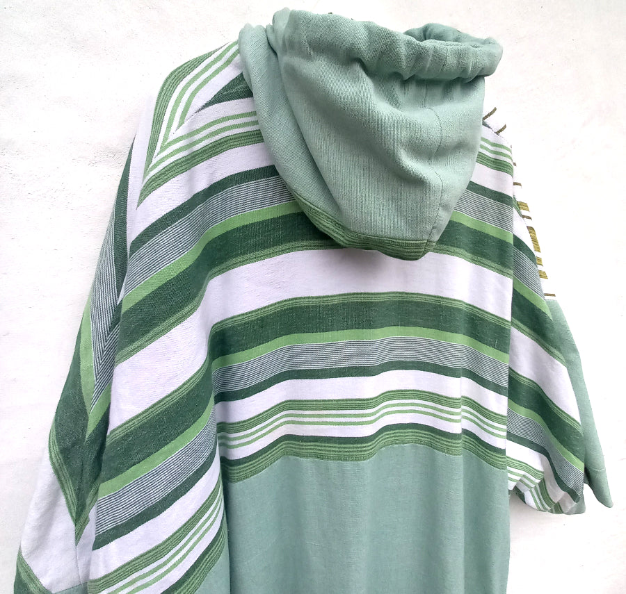 Yeşil bathrobe back view showing vintage 1960s cotton with terrycloth lining
