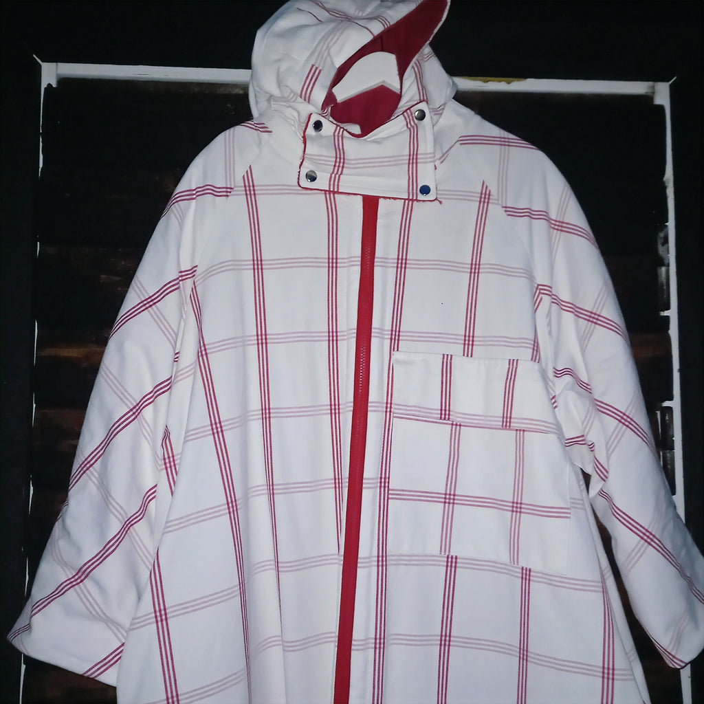 Windy bathrobe front view showing vintage tablecloth with terrycloth lining
